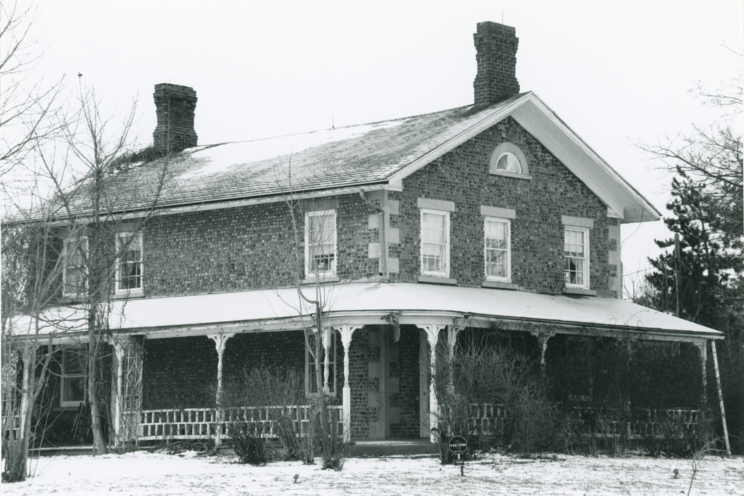 Vic-6 7955 Victor-Mendon Rd 1